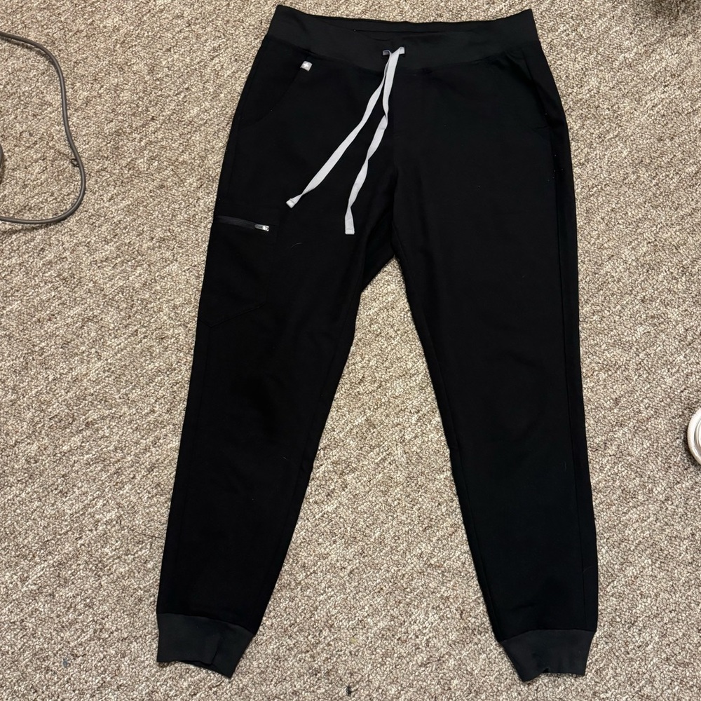 Figs scrub set- Zamora jogger pant and Catarina one pocket top